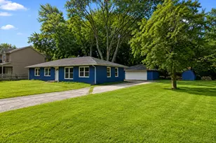 132-136 S Elgin St, Griffith, IN 46319 - Photo 3