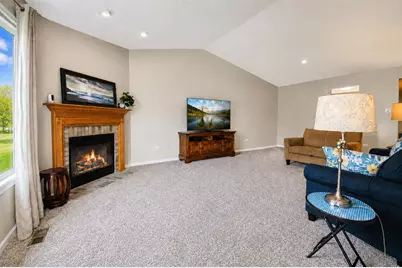 9935 Hunters Run, Saint John, IN 46373 - Photo 7