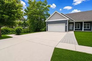 1828 S Creekside Ct, Westville, IN 46391 - Photo 3