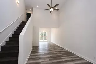 1828 S Creekside Ct, Westville, IN 46391 - Photo 7