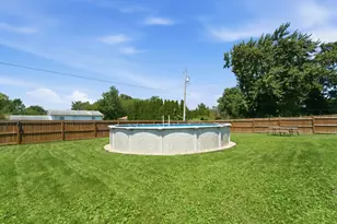 211 Cherokee Dr, Lowell, IN 46356 - Photo 27