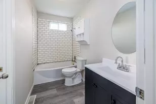 207 E Allen St, Kentland, IN 47951 - Photo 25