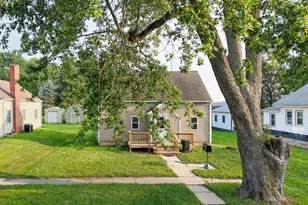 207 E Allen St, Kentland, IN 47951 - Photo 9
