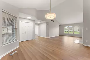 10011 Wildwood Ln, Highland, IN 46322 - Photo 19