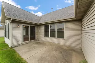 10011 Wildwood Ln, Highland, IN 46322 - Photo 27