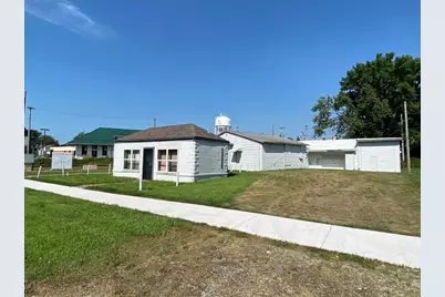 908 Washington, Valparaiso, IN 46383 - Photo 1