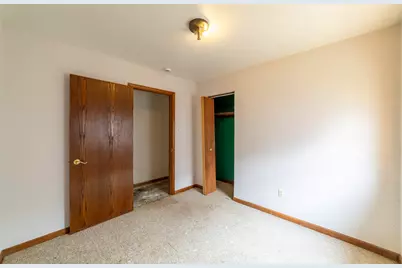 7538 Marshall Avenue, Hammond, IN 46323 - Photo 11