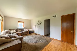7538 Marshall Ave, Hammond, IN 46323 - Photo 3