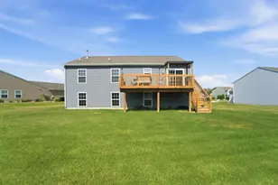 6849 Prarie Path Ln, Merrillville, IN 46410 - Photo 25