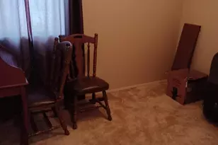 329 N Virginia St, Hobart, IN 46342 - Photo 9
