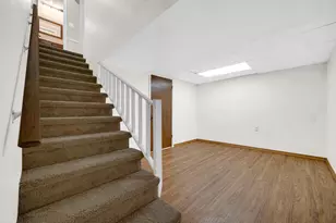1330 Camellia Dr, Munster, IN 46321 - Photo 19