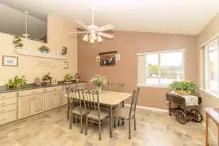 717 Sunflower Ln, Dyer, IN 46311 - Photo 7