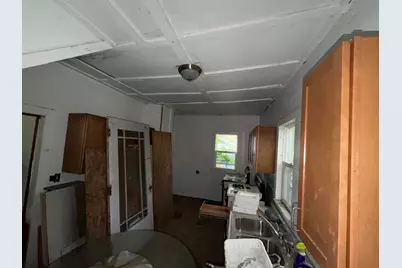 265 Harrison Street, Gary, IN 46402 - Photo 7