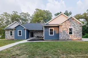 5811 W Fairway Dr, Rensselaer, IN 47978 - Photo 5