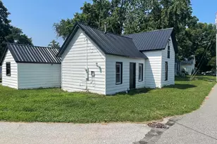 308 E John St, Knox, IN 46534 - Photo 25