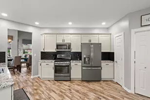 8090 Tuckaway Ct, Crown Point, IN 46307 - Photo 17