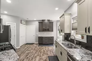 8090 Tuckaway Ct, Crown Point, IN 46307 - Photo 13