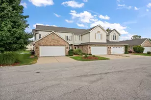 8090 Tuckaway Ct, Crown Point, IN 46307 - Photo 37