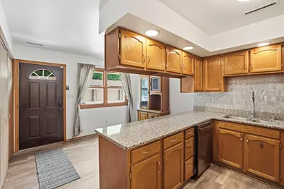 962 Jordan Circle, Schererville, IN 46375 - Photo 5