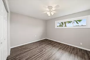 8228 Kennedy Ave, Highland, IN 46322 - Photo 5