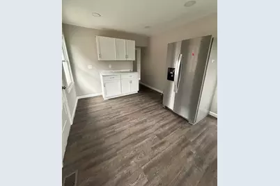 8228 Kennedy Avenue, Highland, IN 46322 - Photo 5