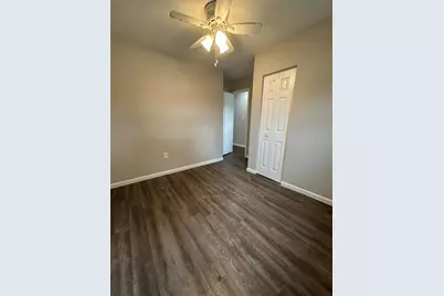 8228 Kennedy Avenue, Highland, IN 46322 - Photo 3