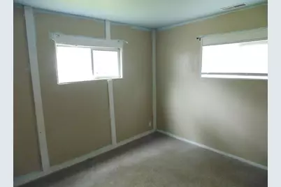 3192 Pulaski Street, Hobart, IN 46342 - Photo 7
