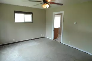 3192 Pulaski St, Hobart, IN 46342 - Photo 5