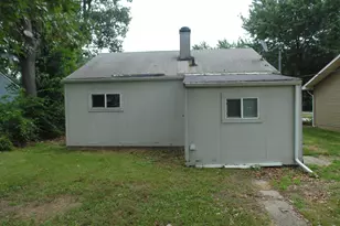 3192 Pulaski St, Hobart, IN 46342 - Photo 13