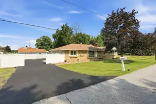 10624 Bailey St, Saint John, IN 46373 - Photo 1