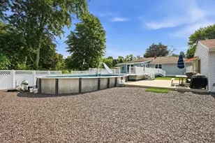 10624 Bailey St, Saint John, IN 46373 - Photo 23