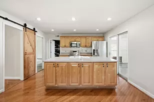 10624 Bailey St, Saint John, IN 46373 - Photo 11