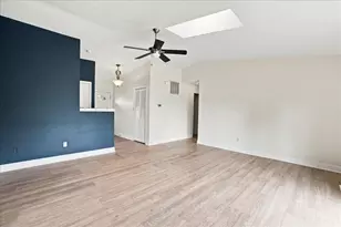 44 Ivy Ln, Dyer, IN 46311 - Photo 3