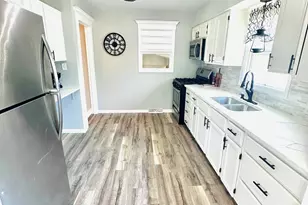 3232 E 165th St, Hammond, IN 46323 - Photo 5