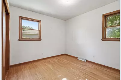 5885 Newport Avenue, Portage, IN 46368 - Photo 9
