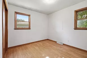 5885 Newport Ave, Portage, IN 46368 - Photo 9