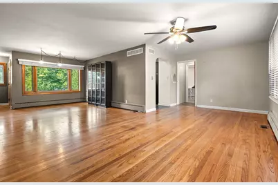 601 Madison Street, Valparaiso, IN 46385 - Photo 5