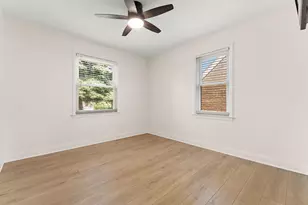 6813 Schneider Ave, Hammond, IN 46323 - Photo 11