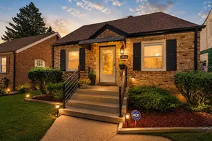 6813 Schneider Ave, Hammond, IN 46323 - Photo 1