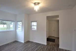 610 Union St, Valparaiso, IN 46383 - Photo 9