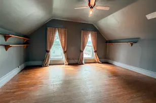 205 Clayton St, La Porte, IN 46350 - Photo 13