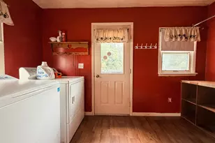 205 Clayton St, La Porte, IN 46350 - Photo 9