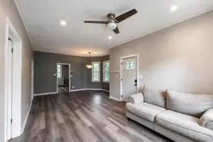 6101 E 6th Pl, Gary, IN 46403 - Photo 5