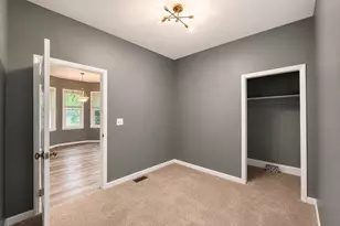 6101 E 6th Pl, Gary, IN 46403 - Photo 11