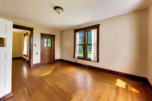 597 N 450 W, Valparaiso, IN 46385 - Photo 13