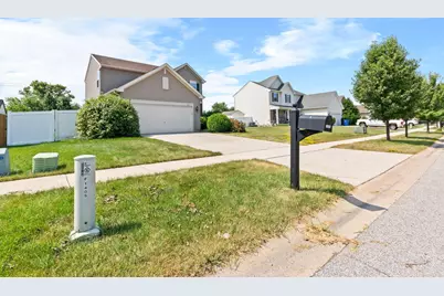 1405 E 112th Avenue, Crown Point, IN 46307 - Photo 5