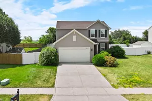 1405 E 112th Ave, Crown Point, IN 46307 - Photo 1