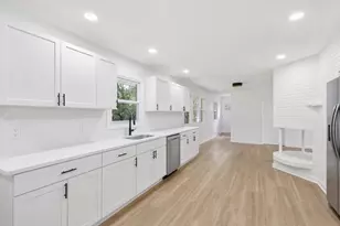 245 Pauline Dr, Valparaiso, IN 46385 - Photo 7