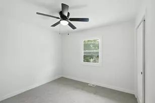 245 Pauline Dr, Valparaiso, IN 46385 - Photo 21