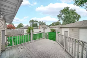 3613 41st Ln, Highland, IN 46322 - Photo 23